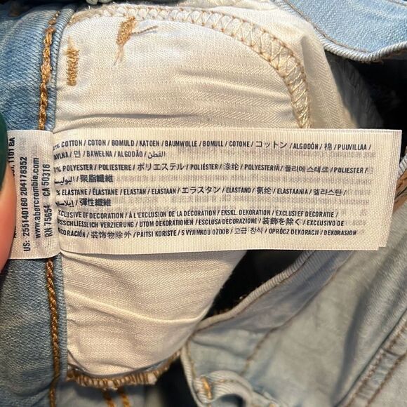 Abercrombie Kids Girl's Blue Light Wash Super Skinny Slim Denim Jeans Size 11/12 - Picture 6 of 7